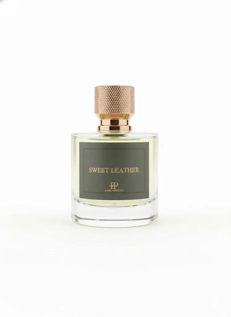 Flacon de parfum Sweet Leather 50ml cuir vanillé vue de face fond blanc Hijaz Parfum